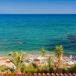 Aparthotel Grekis And 2*