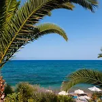 Aparthotel Grekis And