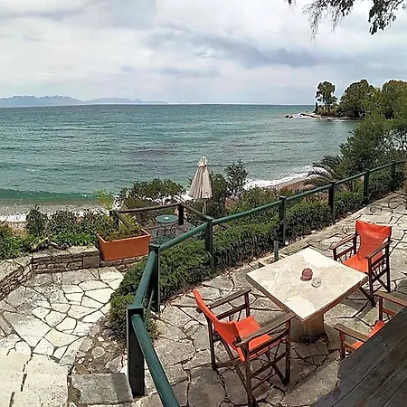 Grekis And Appart hôtel Petalídhion
