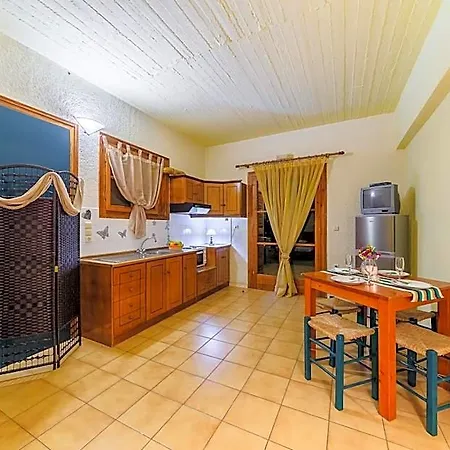 Appart hôtel Grekis And Petalídhion