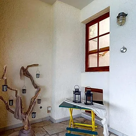 Grekis And Appart hôtel Petalídhion