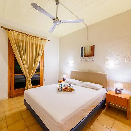 Aparthotel Grekis And