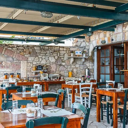 מלון דירות Grekis And Petalídhion