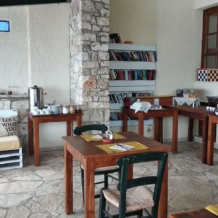 Grekis And Aparthotel 2*