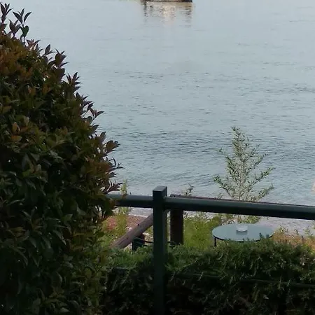 מלון דירות Grekis And 2*