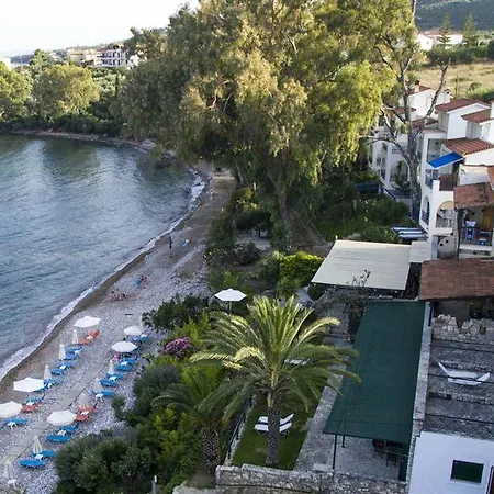 מלון דירות Grekis And