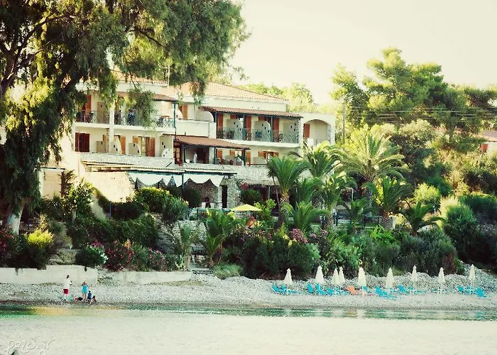 Grekis And Aparthotel