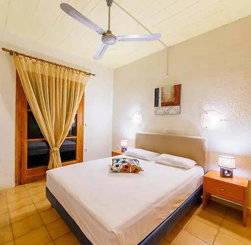 Aparthotel Grekis And