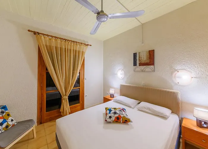 Aparthotel Grekis And