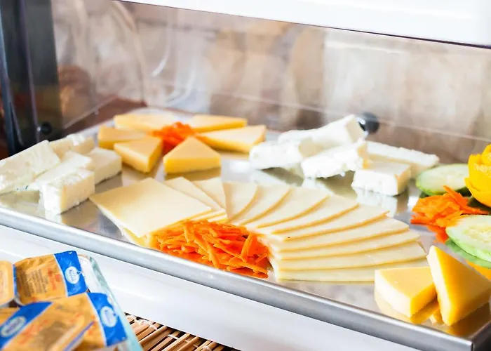 Ξενοδοχείο με διαμερίσματα Grekis And 2*