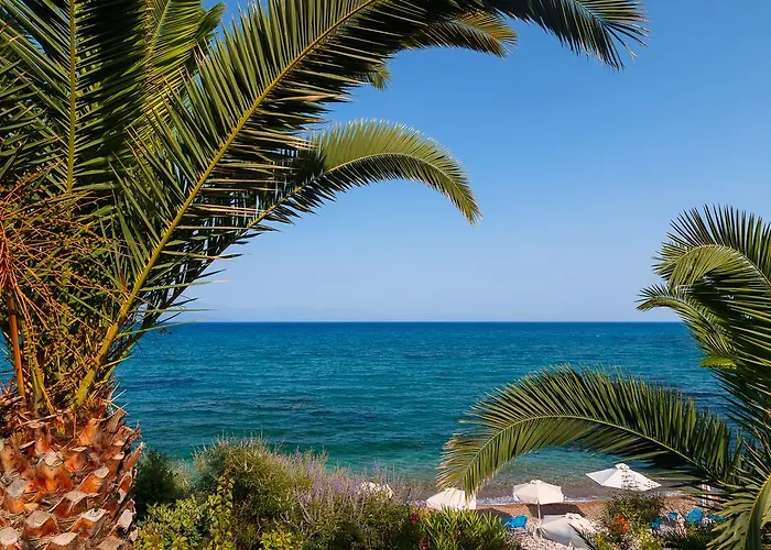 Aparthotel Grekis And