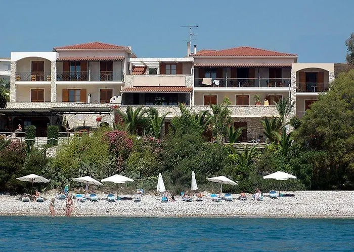 Grekis And Aparthotel Petalidi