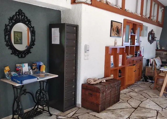 Grekis And Aparthotel 2*